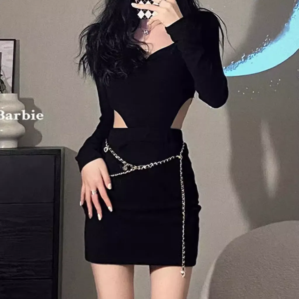 Backless Chain Halter Neck Slim Knit Dress