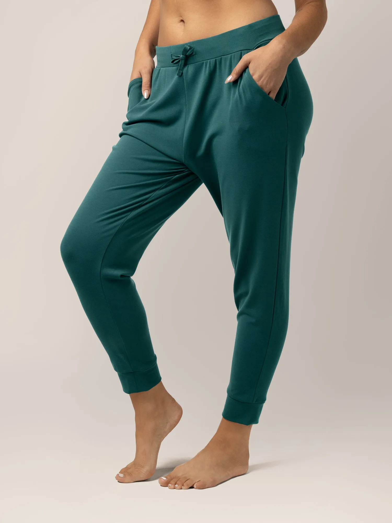 Bamboo Maternity & Postpartum Jogger | Evergreen