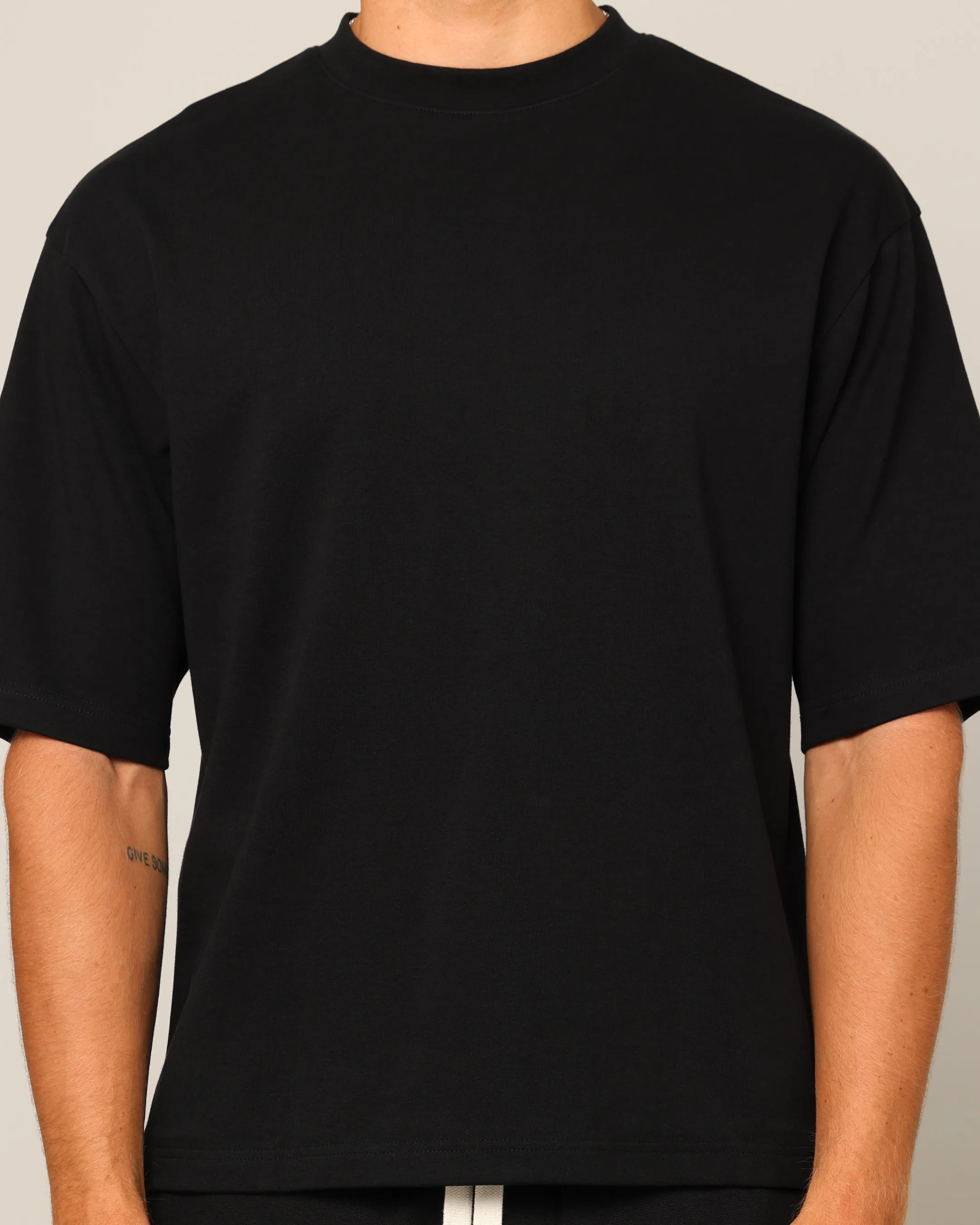 Carré Blanc Boxy T-Shirt Black