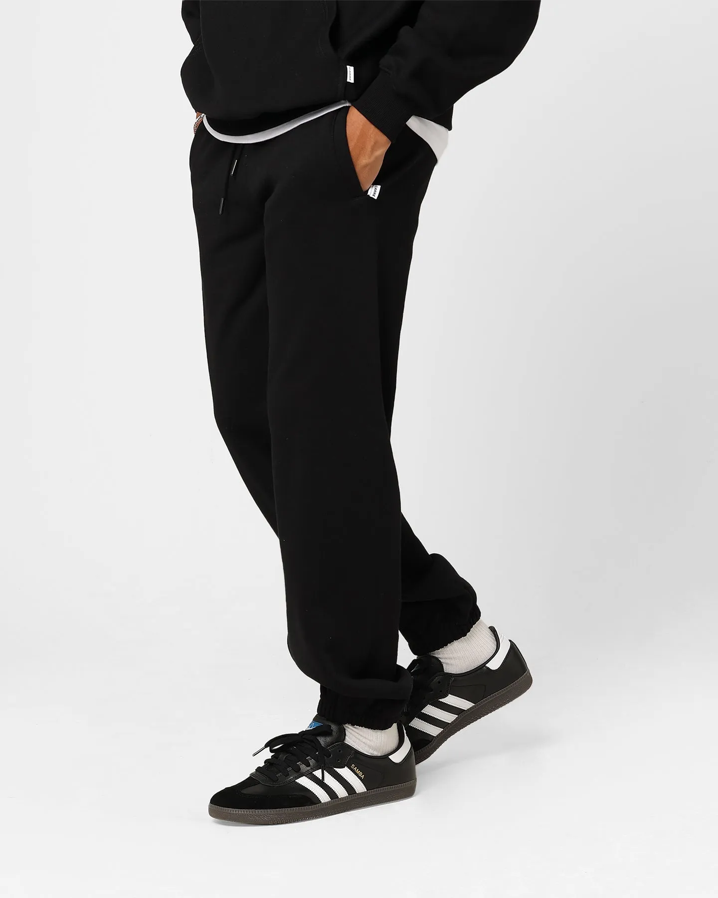 Carre 2K Sweatpants Black