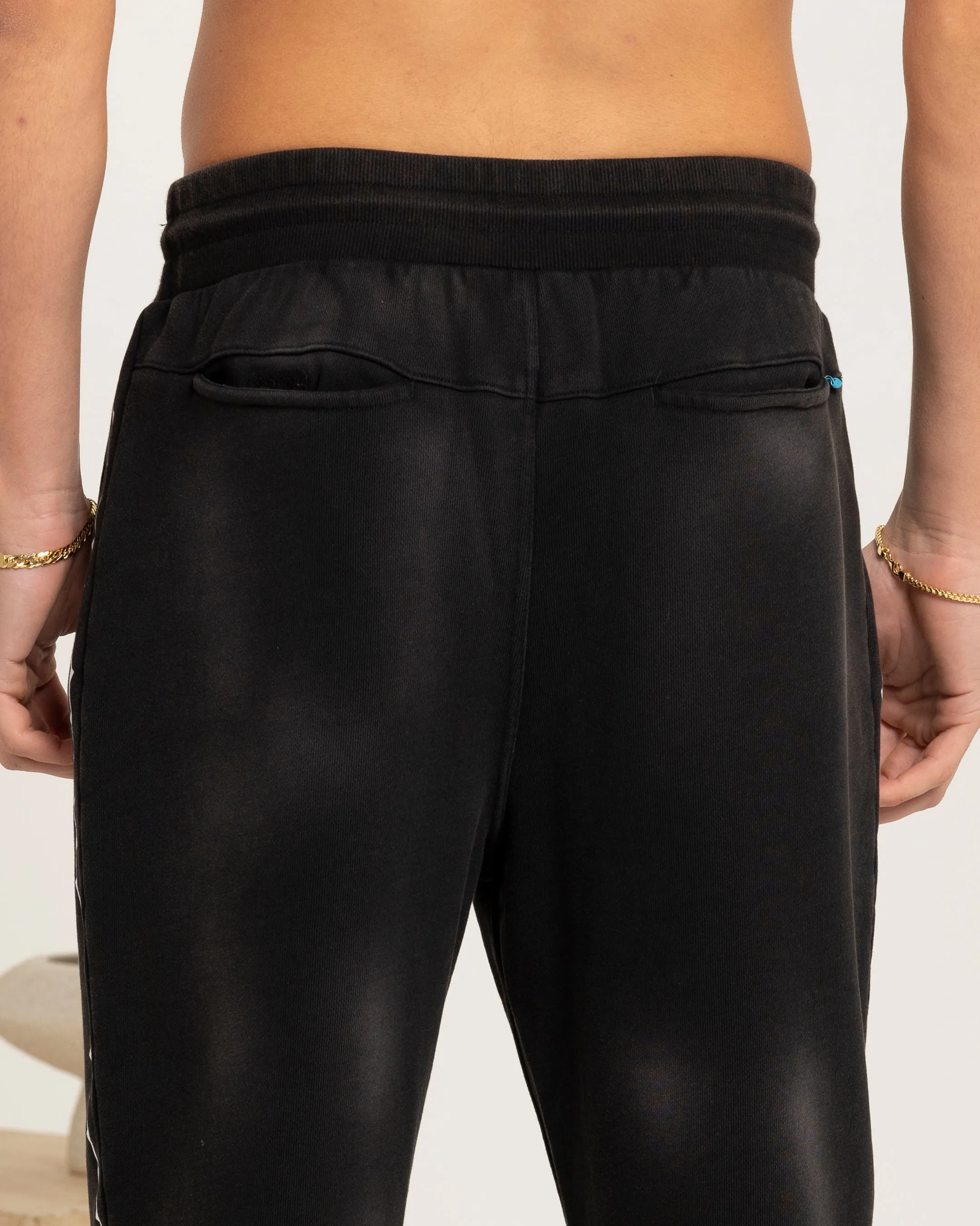 Carre Thorny Sweatpants Washed Black