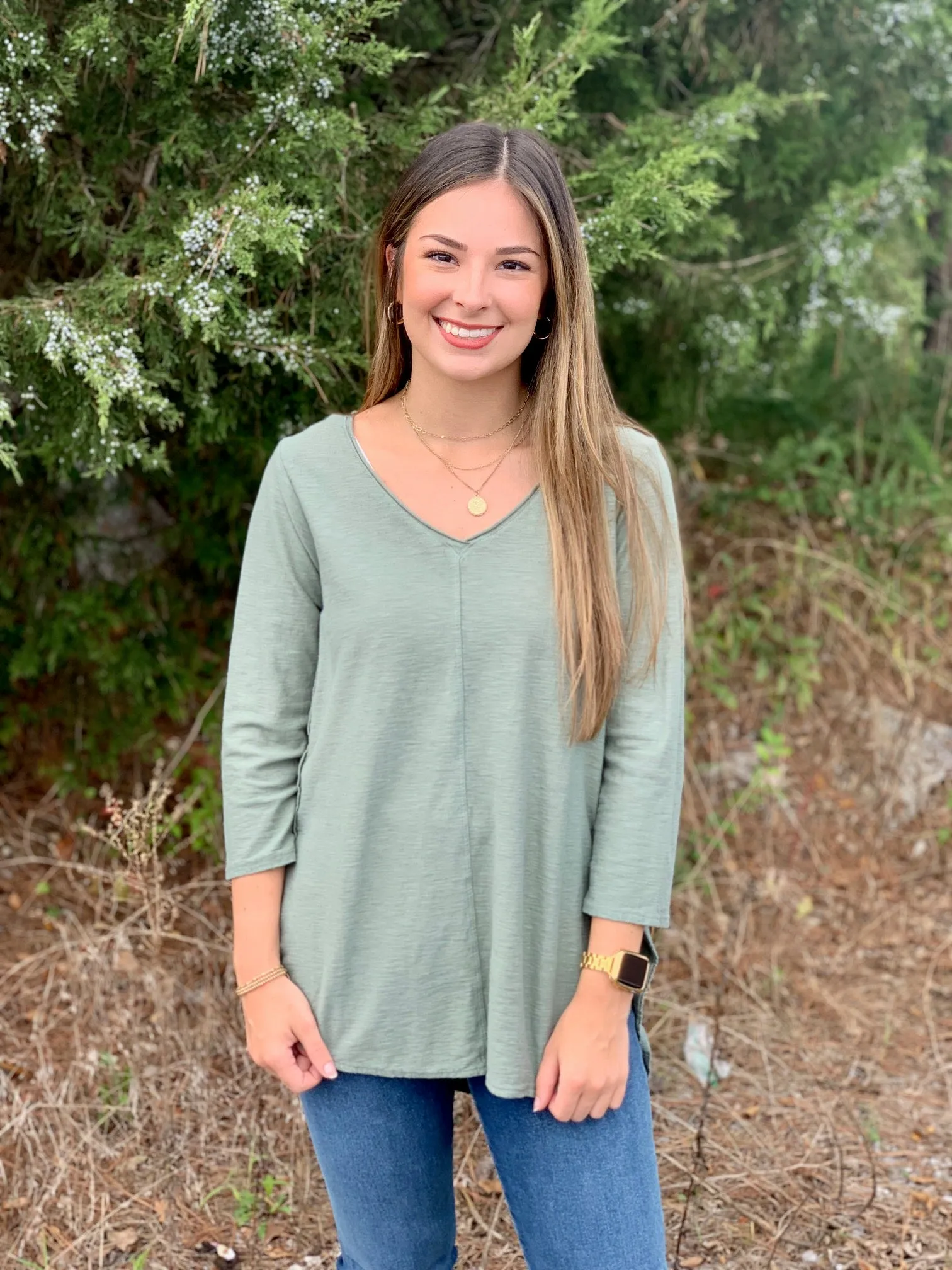 Cut-Loose 3/4 Sleeve V-Neck Top Tarragon