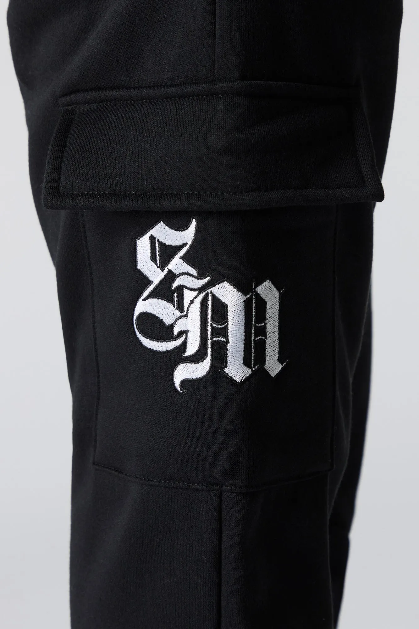 Embroidered Fleece Cargo Jogger