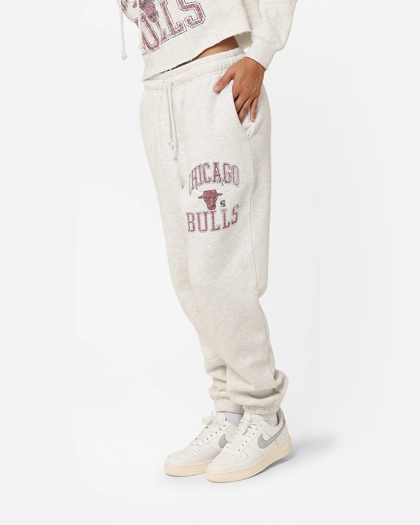 Mitchell & Ness Women's Chicago Bulls Arch Logo Sweatpants White Marle