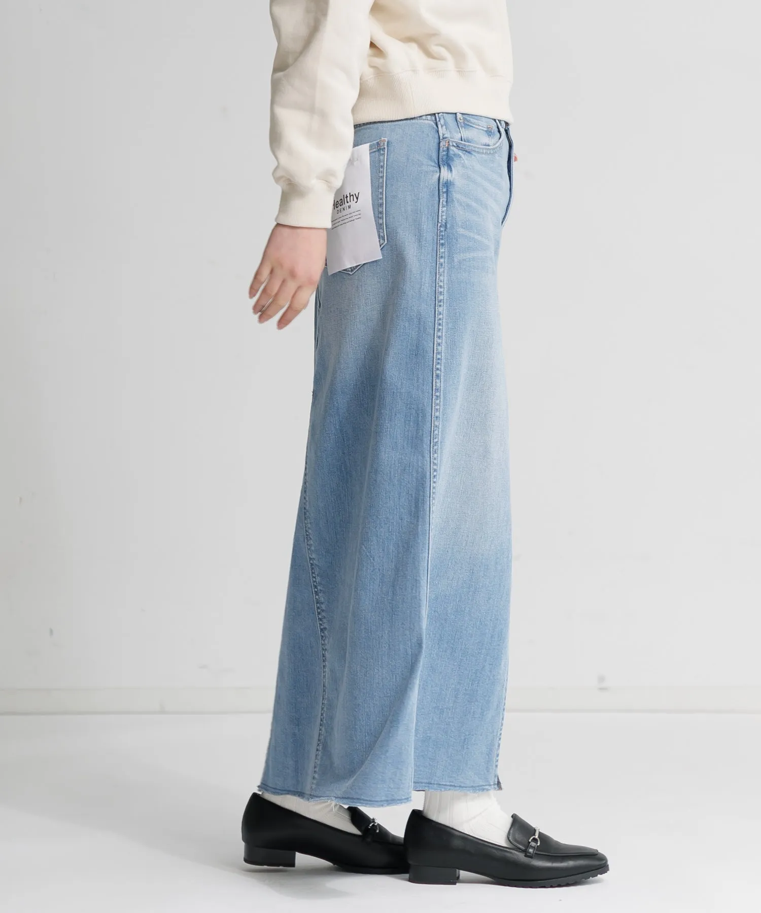 【WOMEN】Healthy denim Pear Maxi